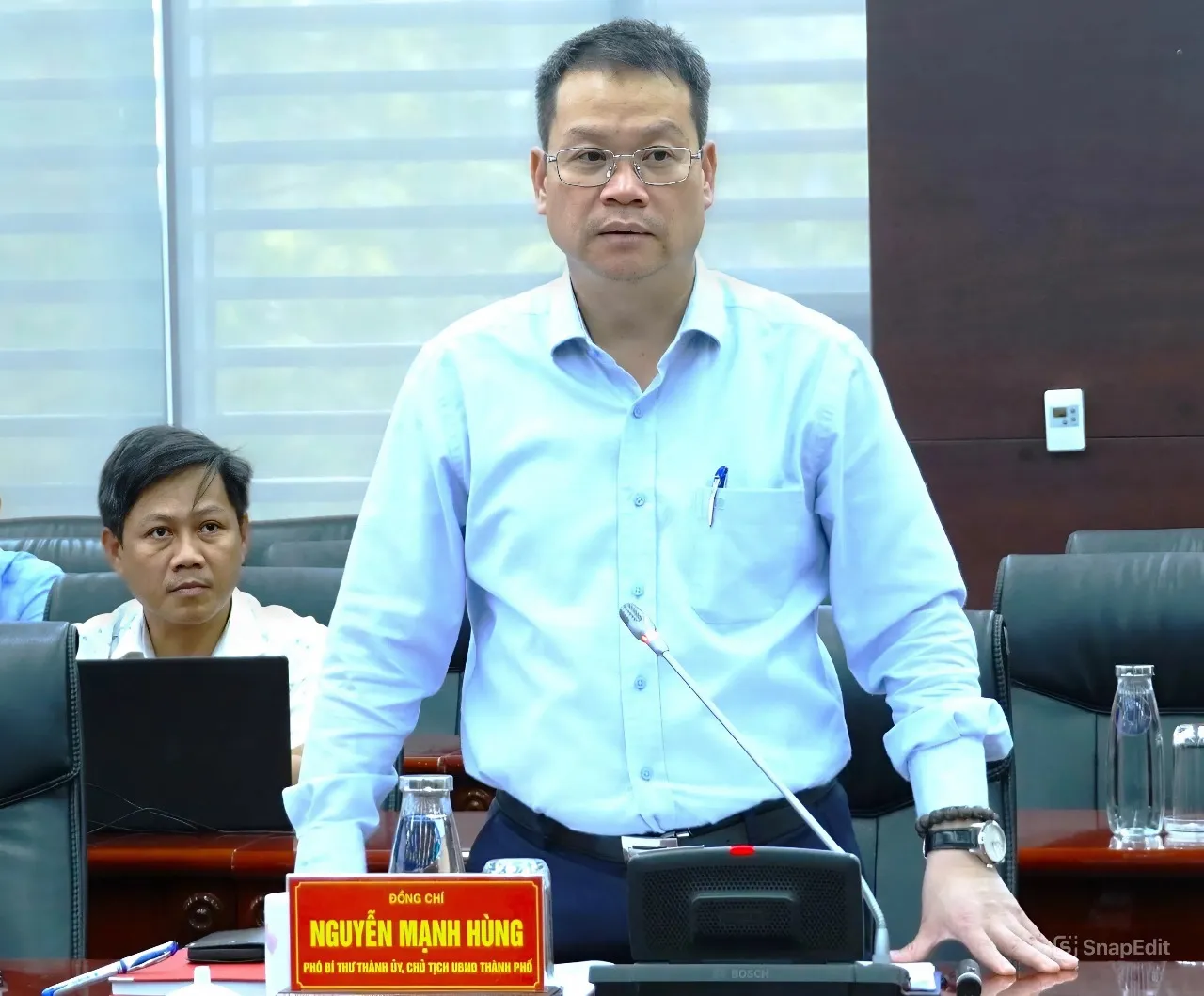 Ông Nguyễn Mạnh Hùng, Chủ tịch UBND thành phố Đà Nẵng, phát biểu tại buổi làm việc ẢNH: C.X